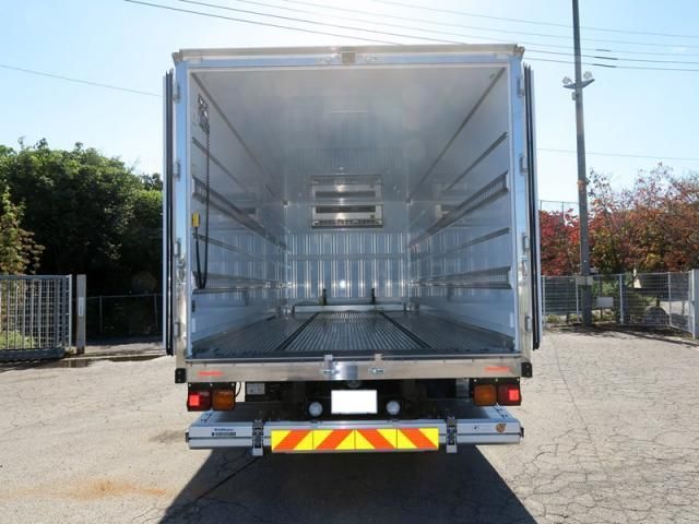 MITSUBISHI FUSOU FIGHTER 2025 Image 31