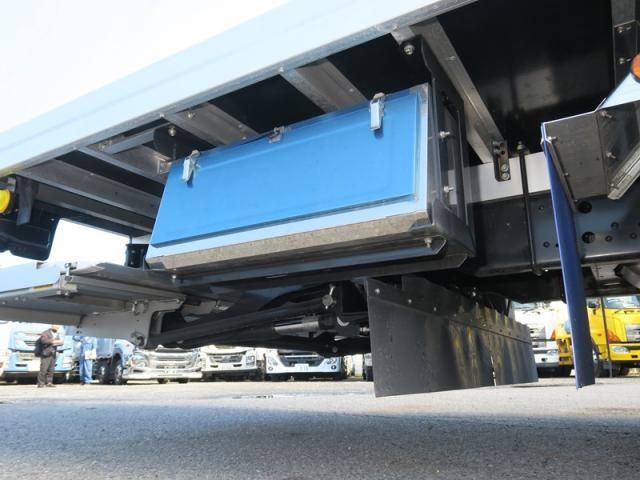 MITSUBISHI FUSOU FIGHTER 2025 Image 31