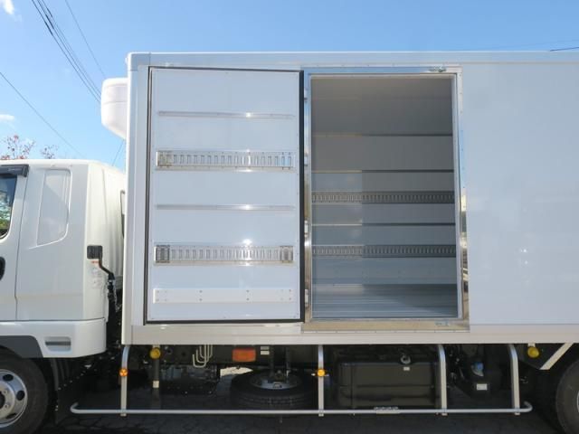 MITSUBISHI FUSOU FIGHTER 2025 Image 31