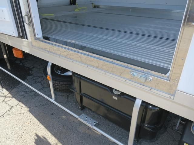 MITSUBISHI FUSOU FIGHTER 2025 Image 31