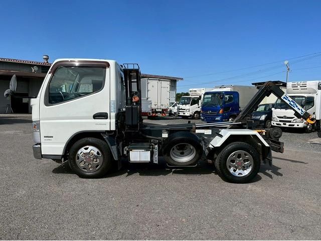 MITSUBISHI CANTER 2013 Image 31