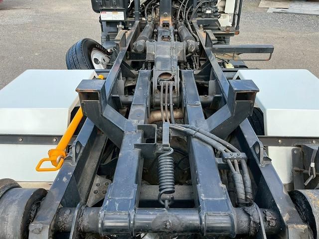 MITSUBISHI CANTER 2013 Image 31