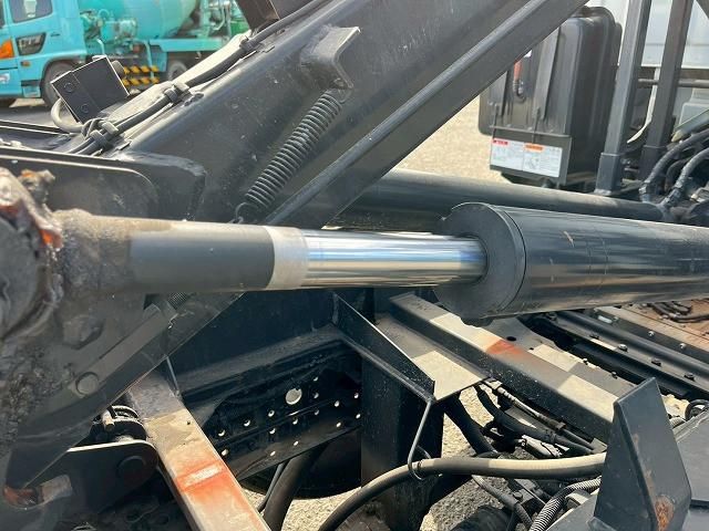 MITSUBISHI CANTER 2013 Image 31