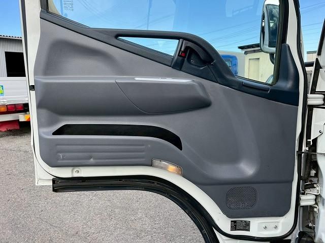 MITSUBISHI CANTER 2013 Image 31