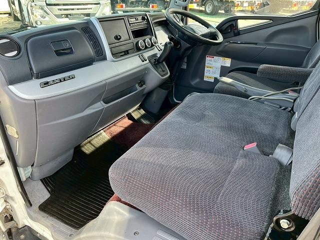 MITSUBISHI CANTER 2013 Image 31
