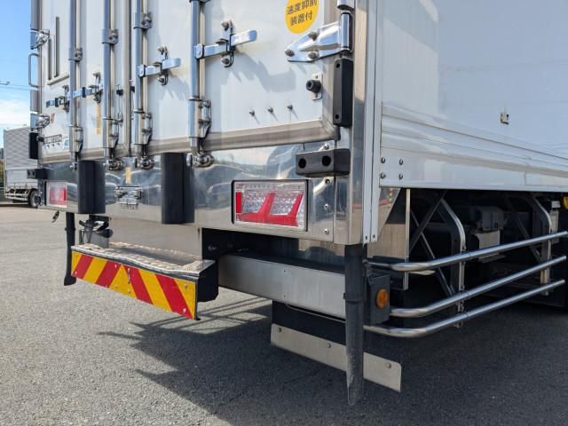 HINO PROFIA 2018 Image 31