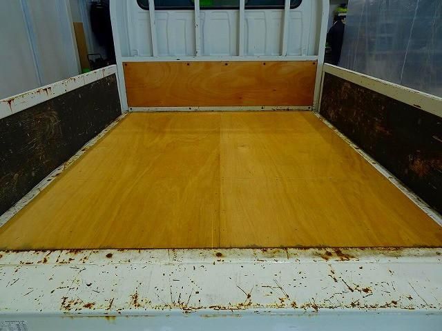 ISUZU ELF 2017 Image 31