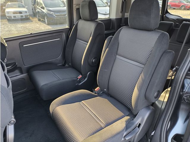 HONDA STEPWAGON SPADA 2015 Image 31