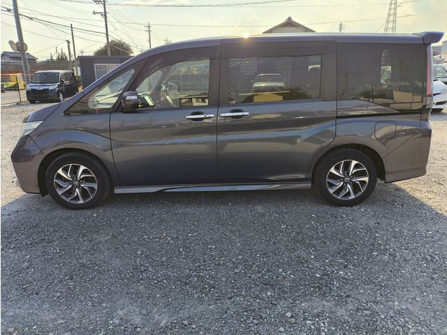 HONDA STEPWAGON SPADA 2015 Image 31