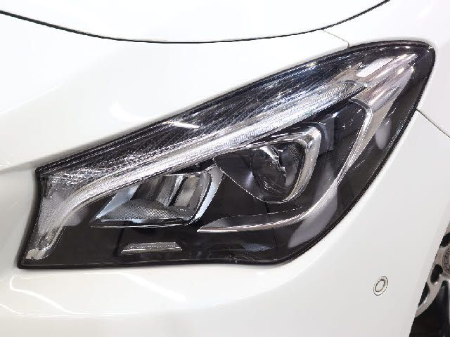 MERCEDES BENZ CLA CL 2017 Image 31