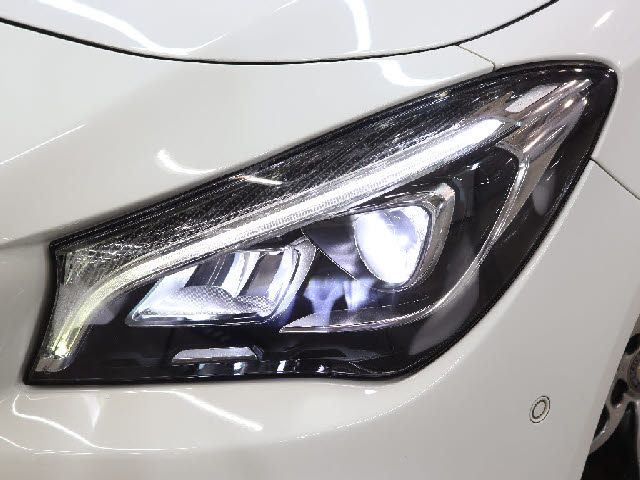 MERCEDES BENZ CLA CL 2017 Image 31