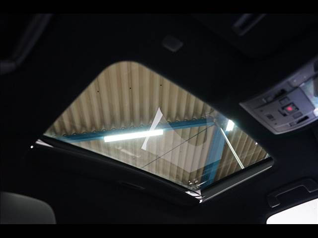 TOYOTA LEXUS NX300 2017 Image 31