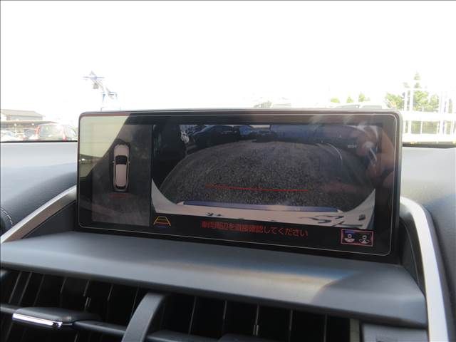 TOYOTA LEXUS NX300 2017 Image 31