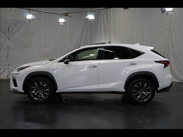 TOYOTA LEXUS NX300 2017 Image 31