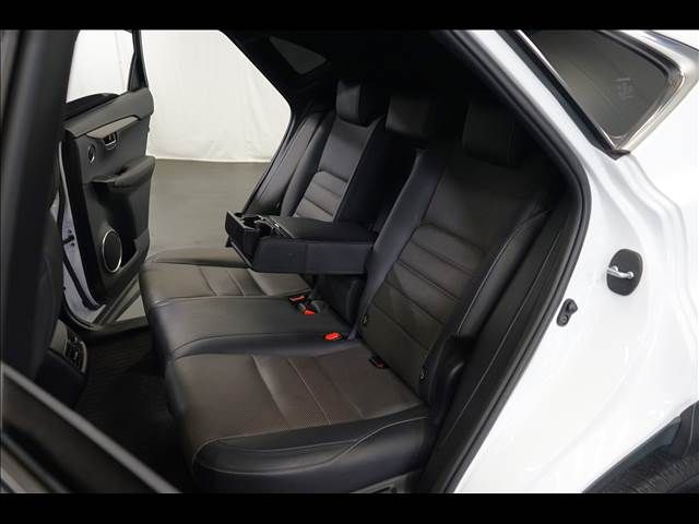 TOYOTA LEXUS NX300 2017 Image 31