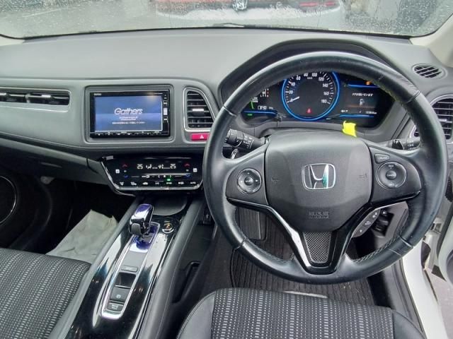 HONDA VEZEL HYBRID 2016 Image 31