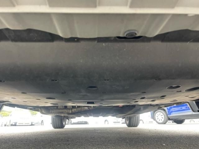 HONDA VEZEL HYBRID 2016 Image 31