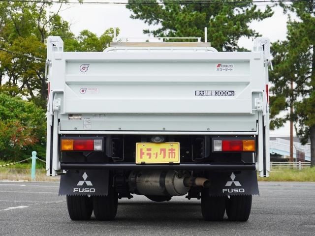 MITSUBISHI CANTER 2020 Image 31
