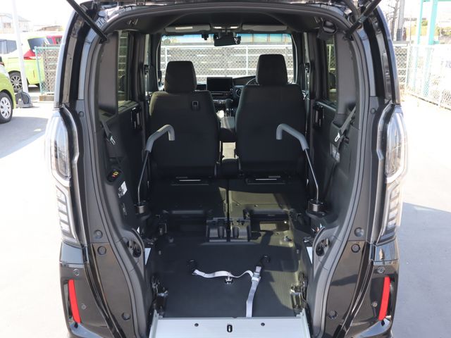 HONDA N BOX+ CUSTOM 2021 Image 31