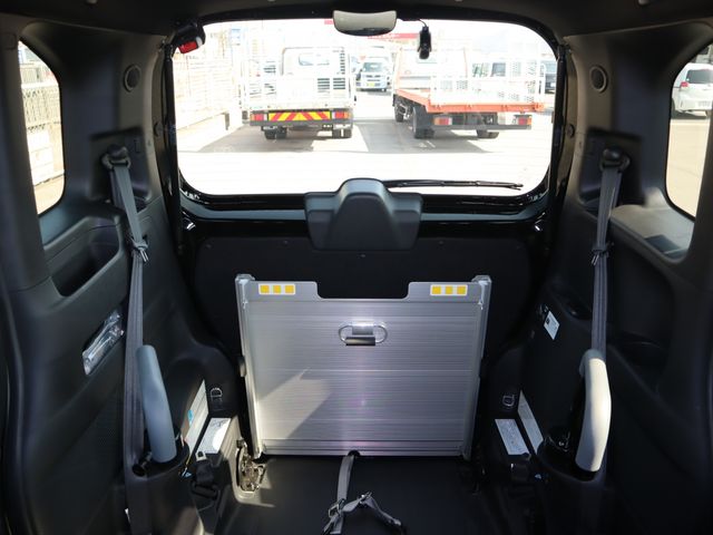 HONDA N BOX+ CUSTOM 2021 Image 31