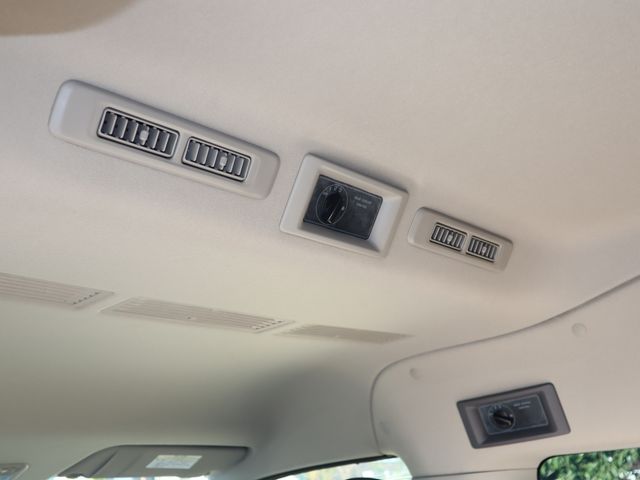 NISSAN NV350 CARAVAN 2017 Image 31