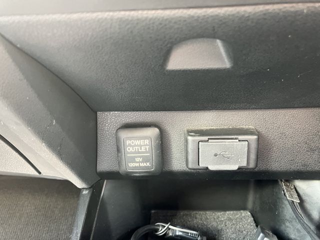 HONDA FIT HYBRID 2013 Image 31