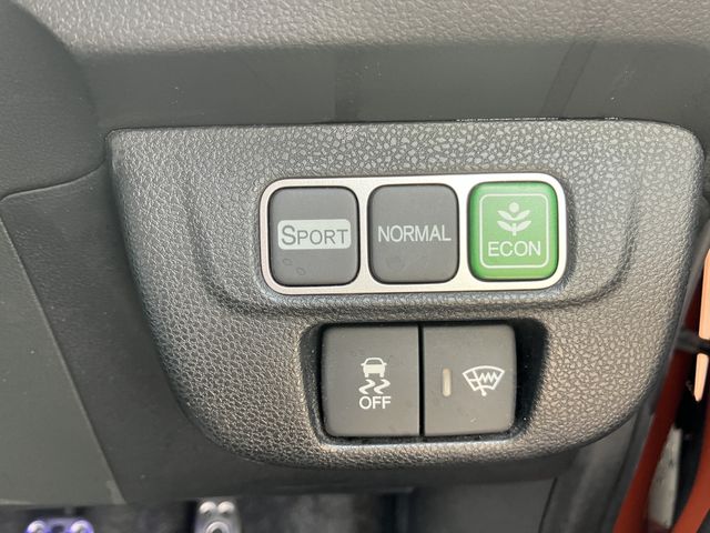 HONDA FIT HYBRID 2013 Image 31
