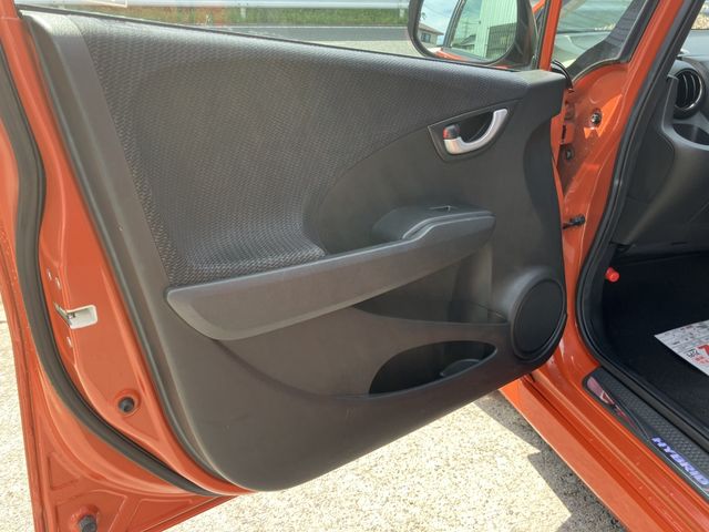 HONDA FIT HYBRID 2013 Image 31