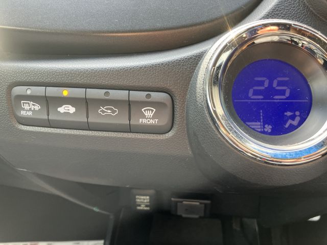 HONDA FIT HYBRID 2013 Image 31