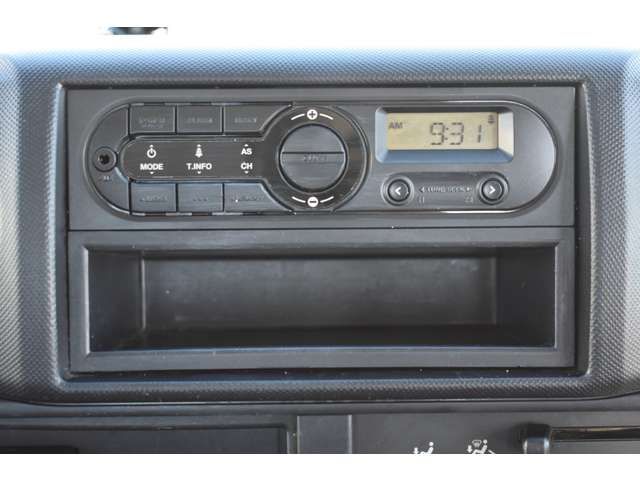 HINO DUTRO 2018 Image 31