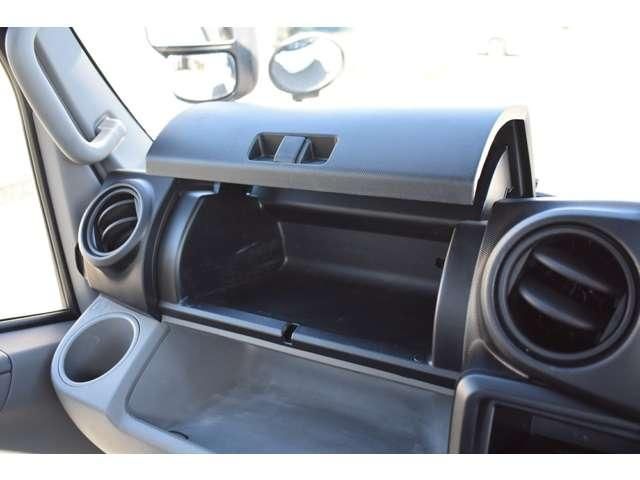 HINO DUTRO 2018 Image 31