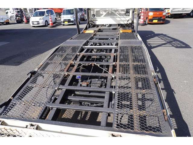 HINO DUTRO 2018 Image 31