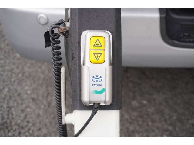 TOYOTA HIACE VAN 2WD 2012 Image 31