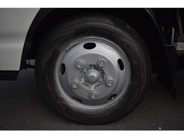 ISUZU ELF 2014 Image 31