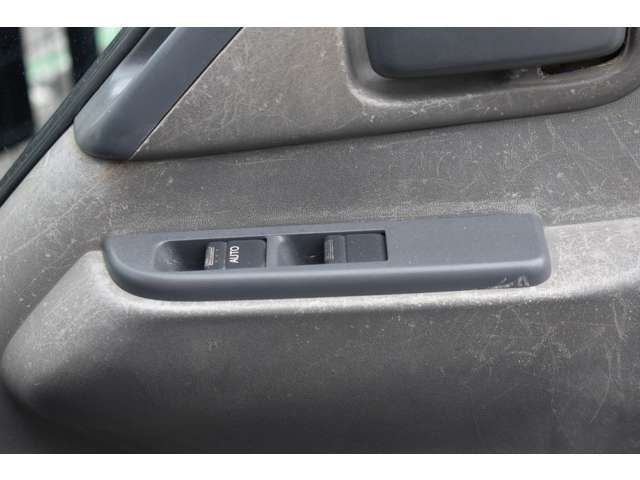 ISUZU ELF 2014 Image 31