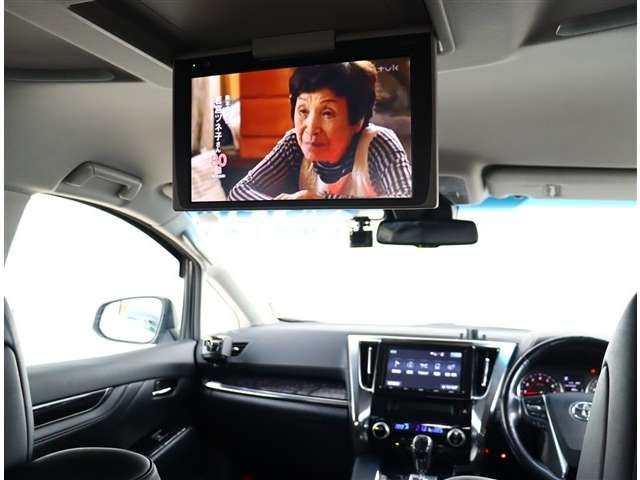 TOYOTA VELLFIRE 2018 Image 31