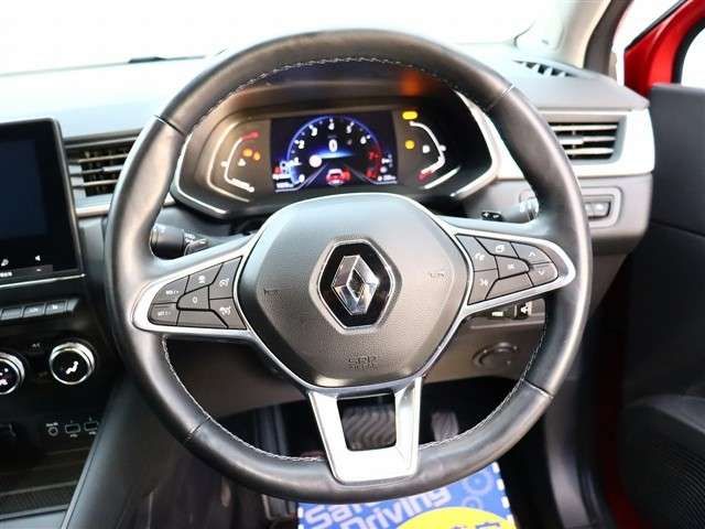 RENAULT CAPTUR 2021 Image 31