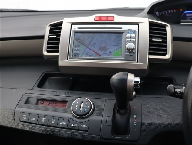 HONDA FREED SPIKE HYBRID 2012 Image 31