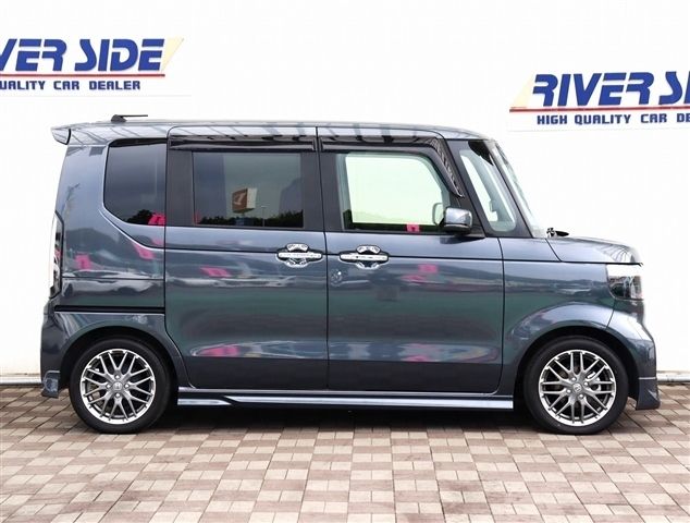 HONDA N BOX CUSTOM 2024 Image 31