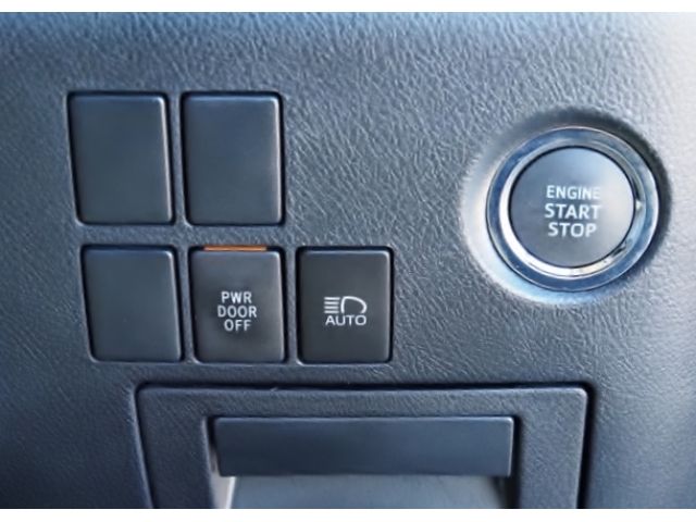 TOYOTA ALPHARD 4WD 2018 Image 31