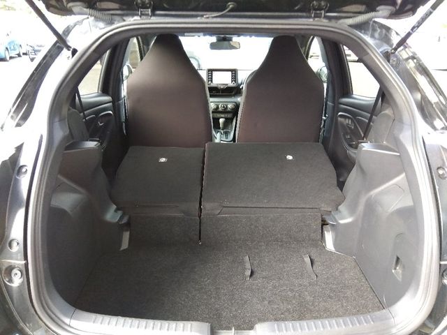 TOYOTA YARIS 2022 Image 31