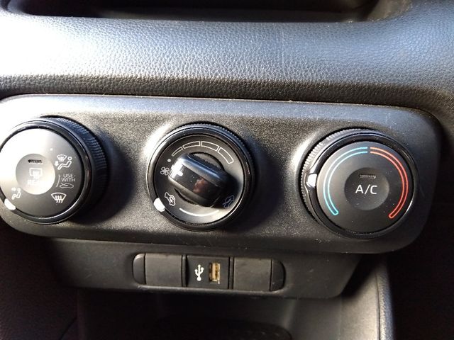 TOYOTA YARIS 2022 Image 31