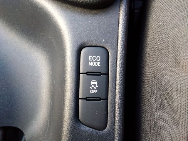 TOYOTA YARIS 2022 Image 31