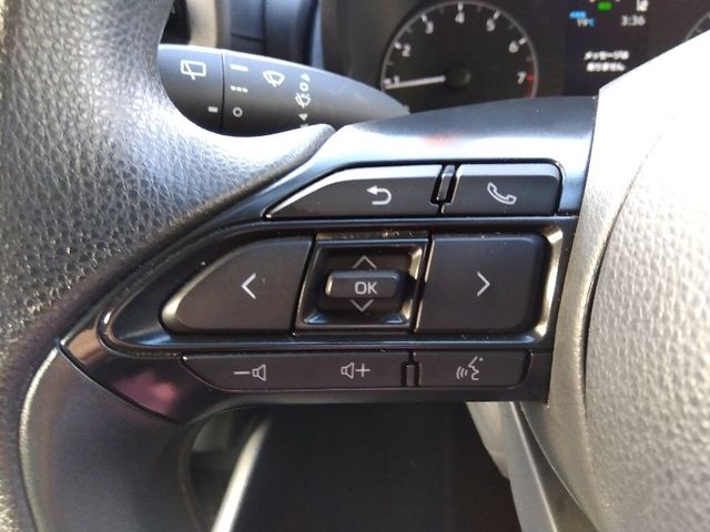 TOYOTA YARIS 2022 Image 31