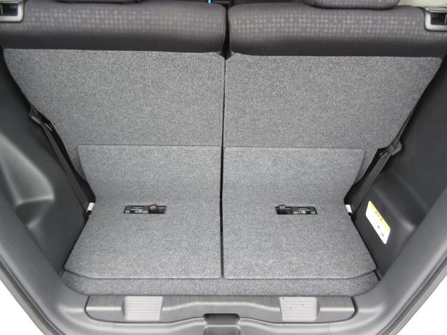 HONDA N BOX CUSTOM 2015 Image 31