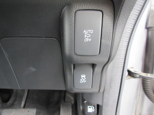 HONDA N BOX CUSTOM 2015 Image 31