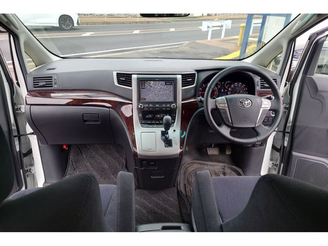 TOYOTA ALPHARD 2012 Image 31