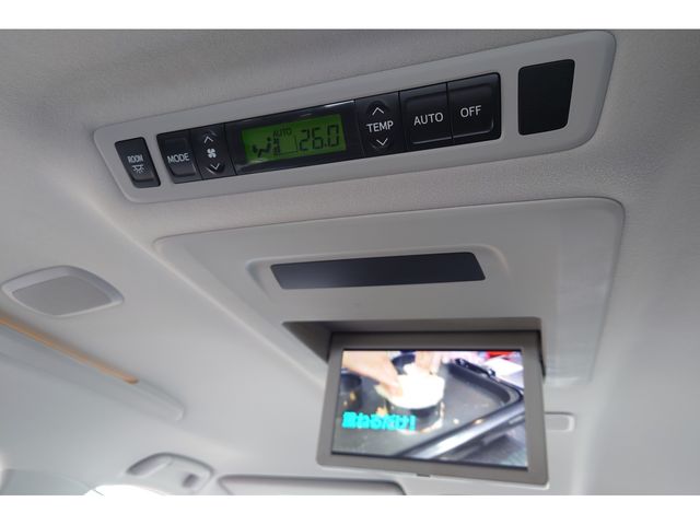 TOYOTA ALPHARD 2012 Image 31