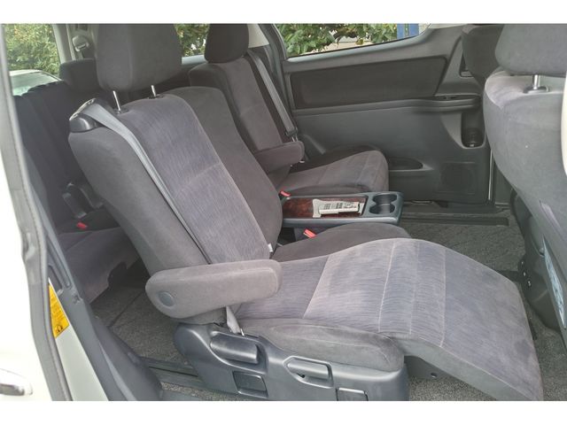 TOYOTA ALPHARD 2012 Image 31