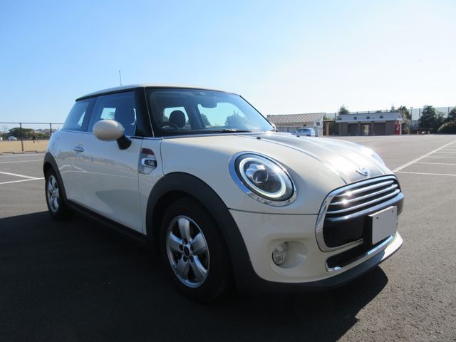 BMW MINI ONE 2019 Image 31